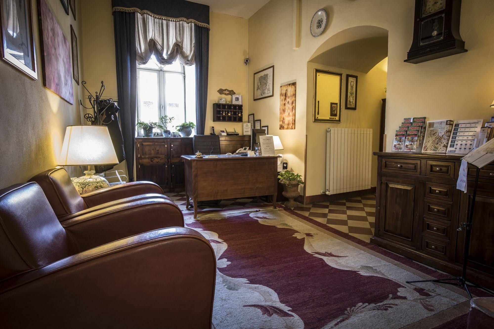 Residenza D'epoca Palazzo Fani Mignanelli Bed and breakfast Siena